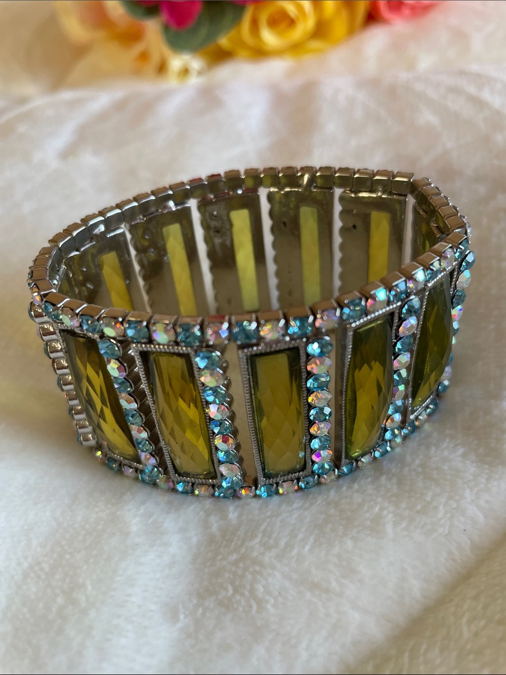 JCChina Iridescent Rhinestones Silver Wide Green Panel Stretch Bracelet Crystals - Picture 3 of 11